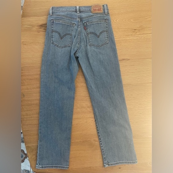 Levi’s Wedgie Straight Jeans - Picture 3 of 6